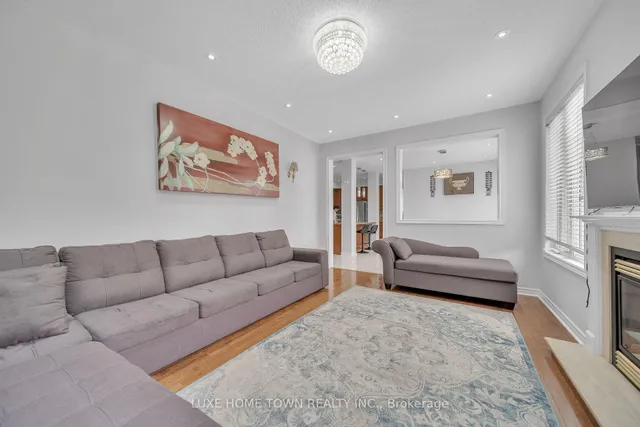 Additional image 14 of 26 Bluffwood Cres Cres