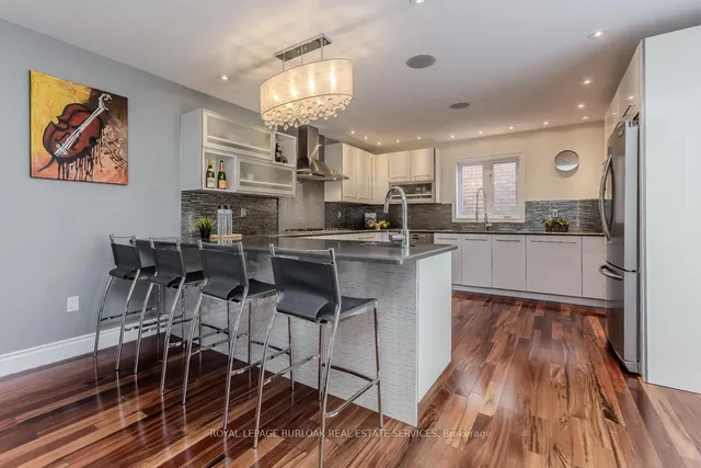 Additional image 23 of 2382 Emerson Dr