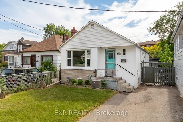 90 Meighen Ave