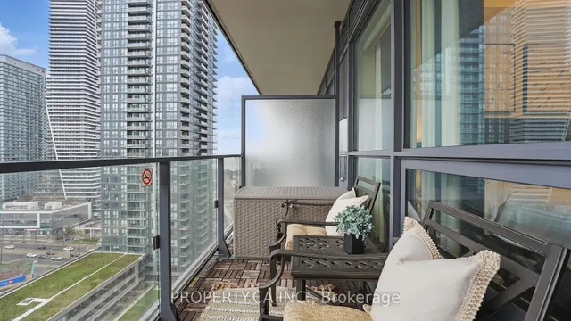 Additional image 21 of 2220 Lakeshore Blvd Unit 2006