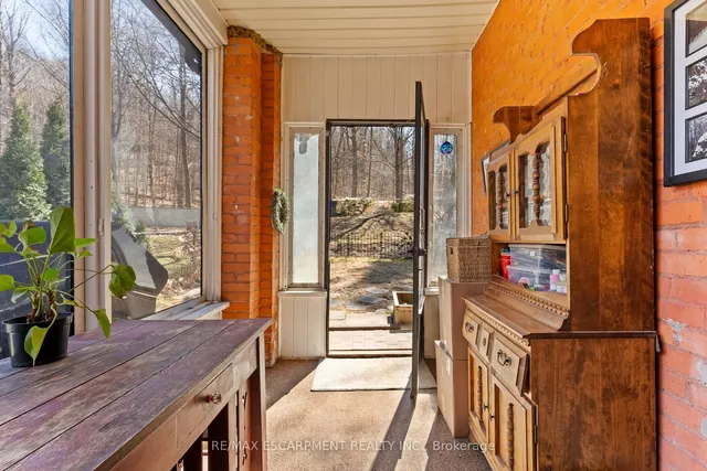 Additional image 19 of 245 Hillcrest Ave