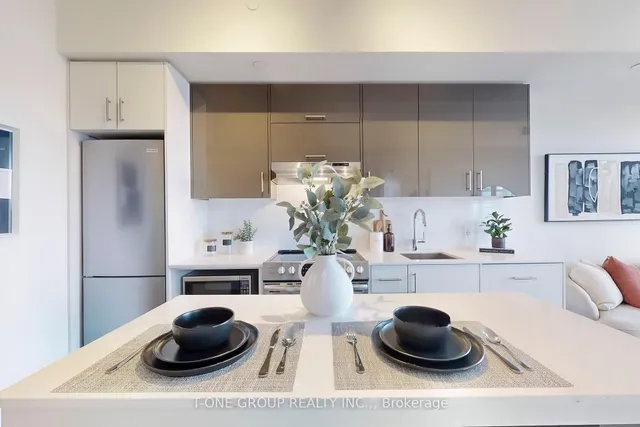 Additional image 12 of 188 Fairview Mall Dr Unit 516