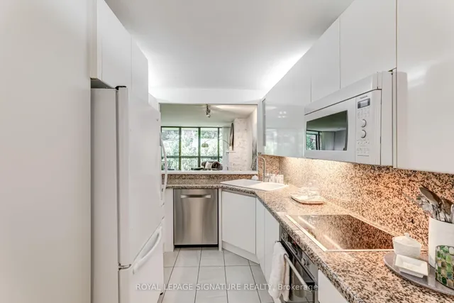 Additional image 14 of 142 Pears Ave Unit B2