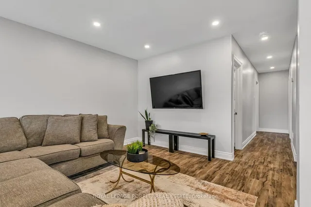 Additional image 12 of 14 Albion Cres