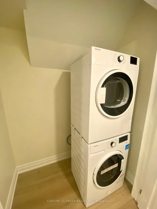 Additional image 35 of 39 Action Dr