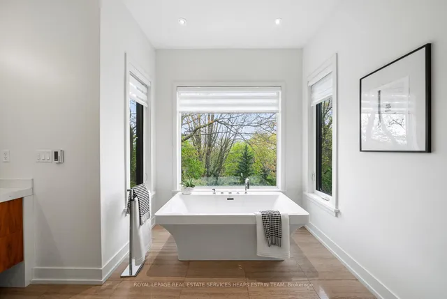 Additional image 23 of 20 Moorehill Dr