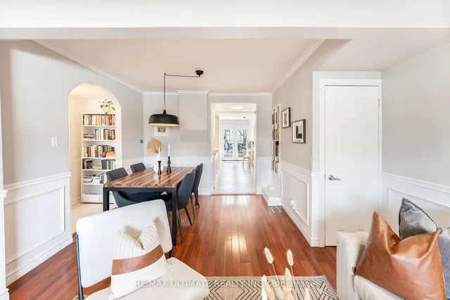 Additional image 30 of 33 Seneca Ave