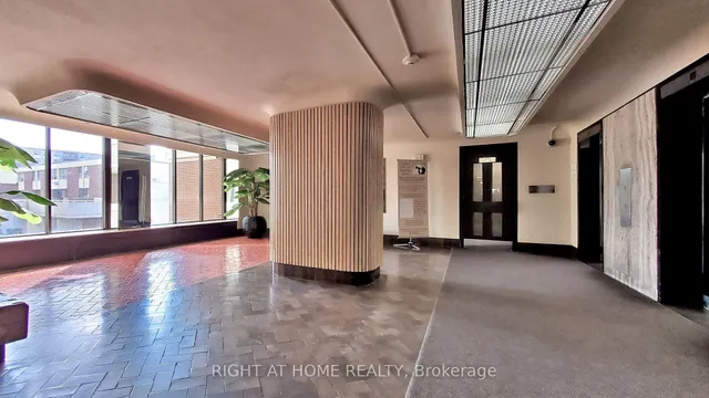 Additional image 10 of 1 Massey Sq Unit 1418