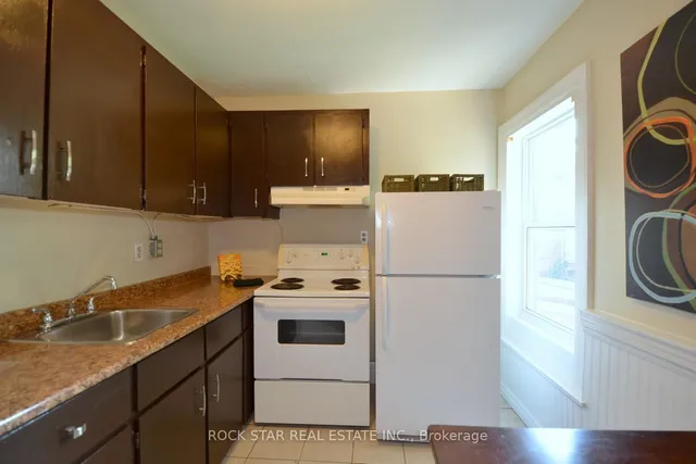 Additional image 25 of 58 Erie Ave