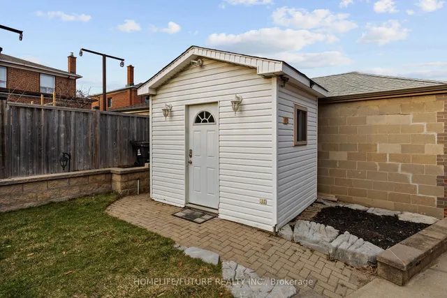 Additional image 40 of 71 Hagar Ave