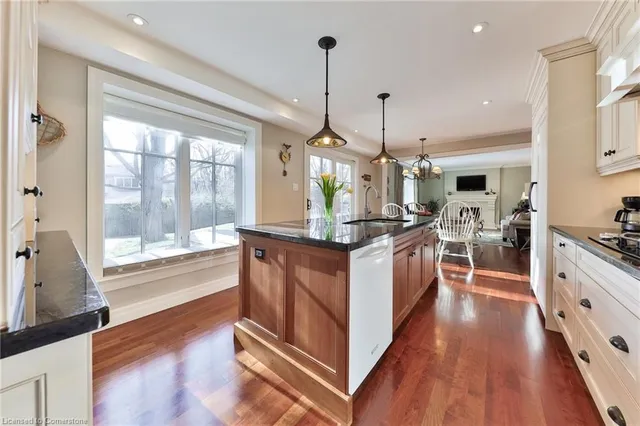 Additional image 10 of 1470 Caulder Dr