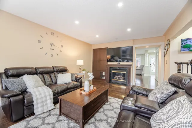 Additional image 13 of 11 Redcastle St