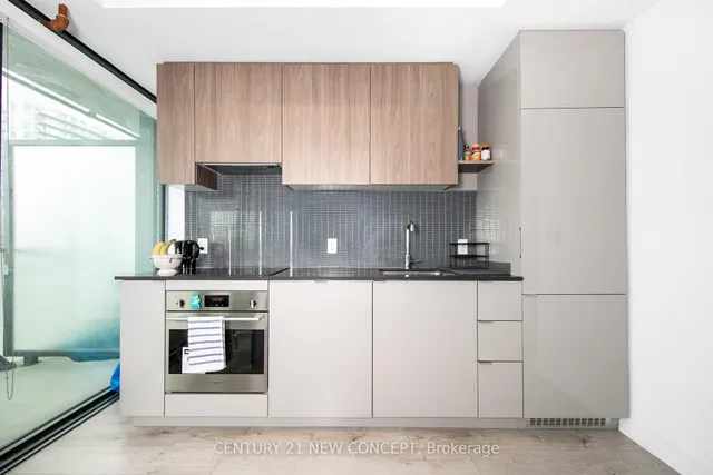 Additional image 4 of 161 Roehampton Ave Unit 2011