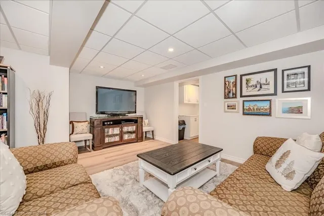 Additional image 37 of 220 Doon South Dr