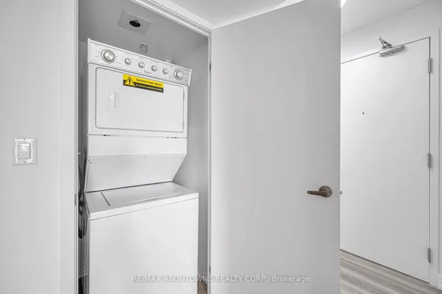 Additional image 5 of 1410 Dupont St Unit 1105