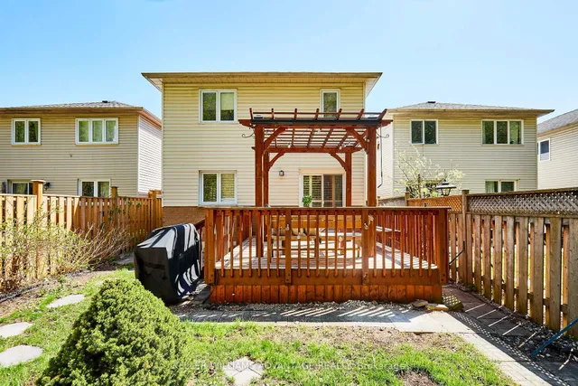 Additional image 21 of 76 Piperbrook Cres