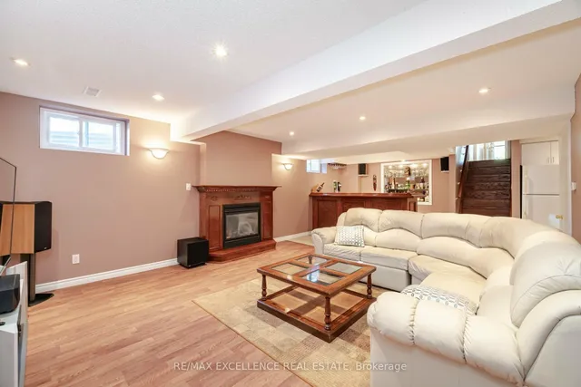 Additional image 43 of 60 Indian Cres
