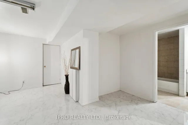 Additional image 32 of 15 Fallen Oak Crt