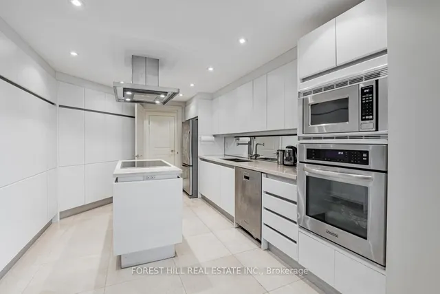 Additional image 18 of 55 Prince Arthur Ave Unit 901