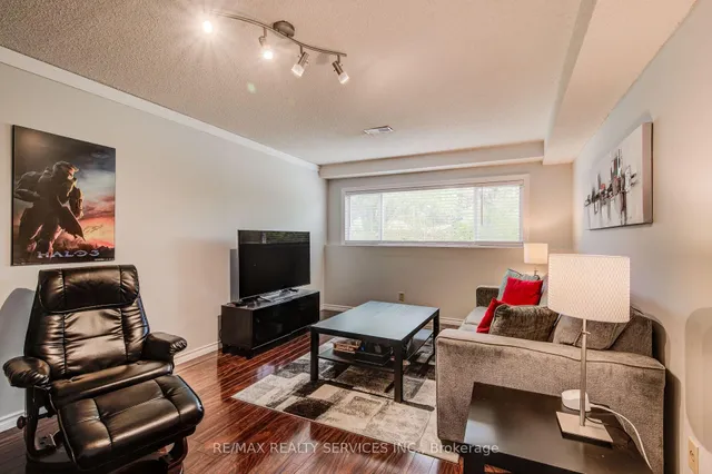 Additional image 31 of 128 Albion Crt