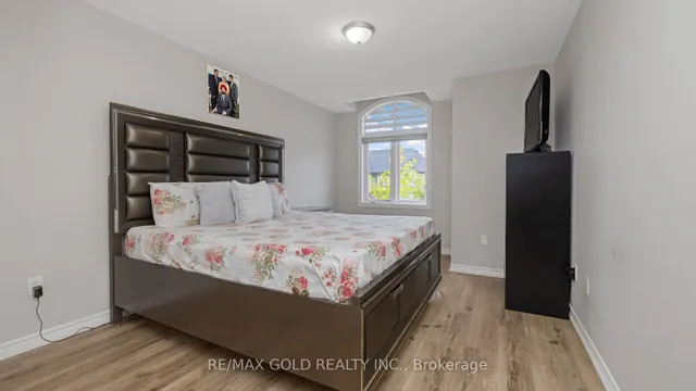 Additional image 31 of 5 Lola Cres