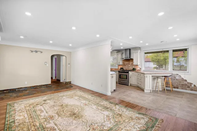 Additional image 12 of 8 Northcliffe Ave