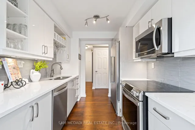 Additional image 7 of 2210 Lakeshore Rd Unit 401