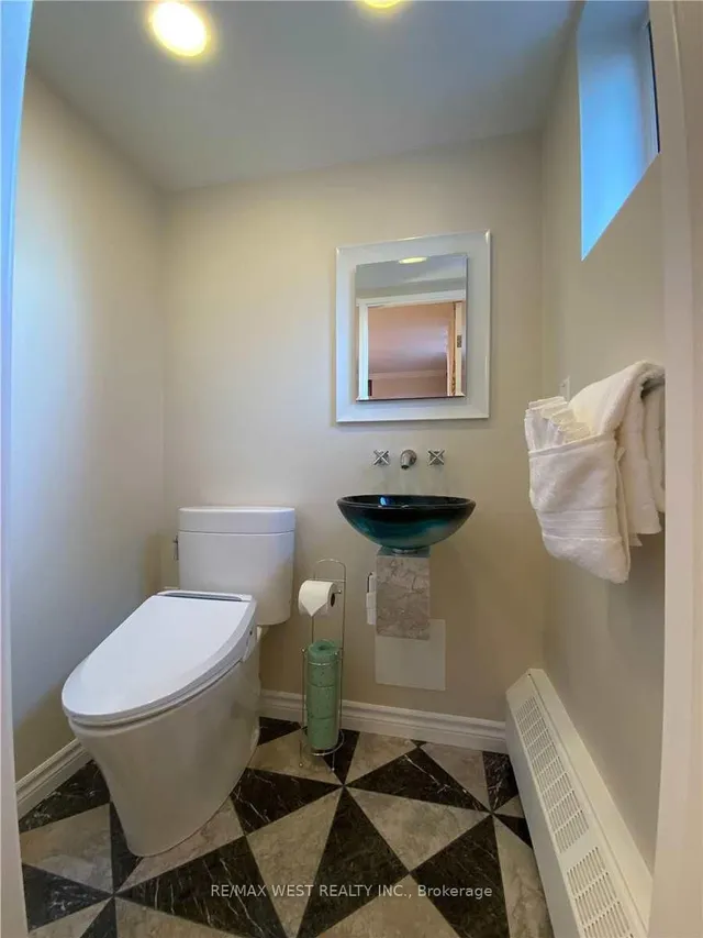 Additional image 12 of 45 Southport St Unit 503