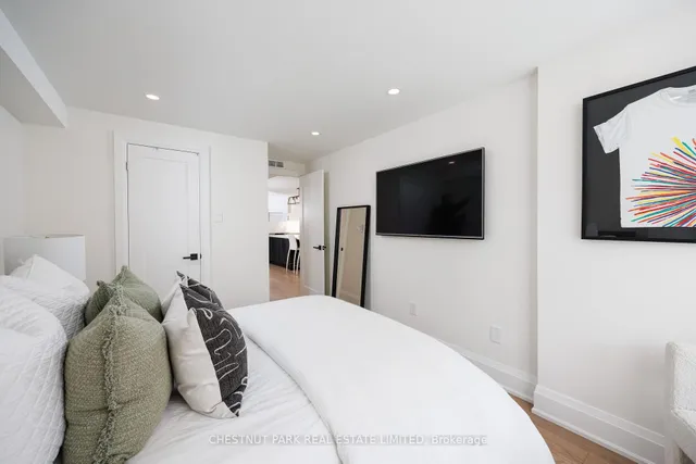 Additional image 21 of 40 Oaklands Ave Unit 203