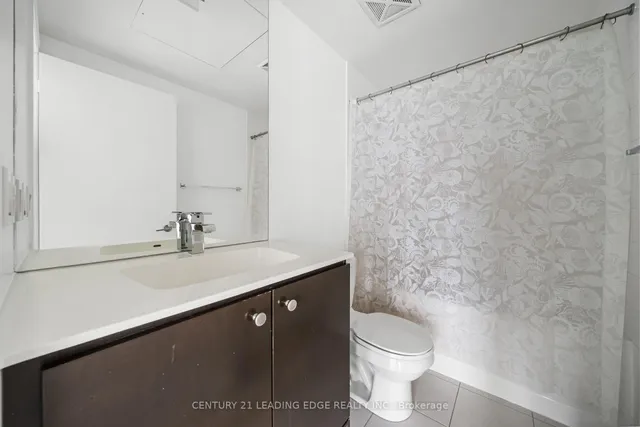 Additional image 18 of 25 Cole St Unit 621