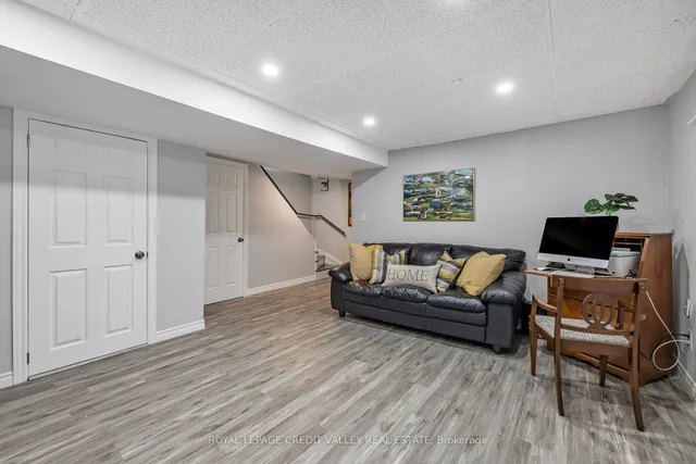 Additional image 29 of 65 Martindale Cres