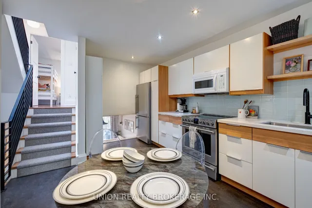 Additional image 11 of 50 Battenberg Ave Unit 4