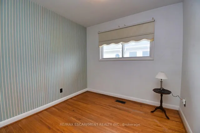 Additional image 22 of 914 Francis Rd