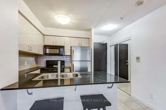 Additional image 14 of 5793 Yonge St Unit 211