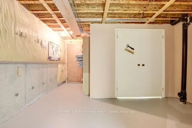 Additional image 37 of 3045 New St Unit 35