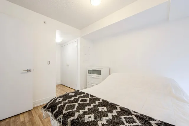 Additional image 15 of 555 Wilson Ave Unit E501