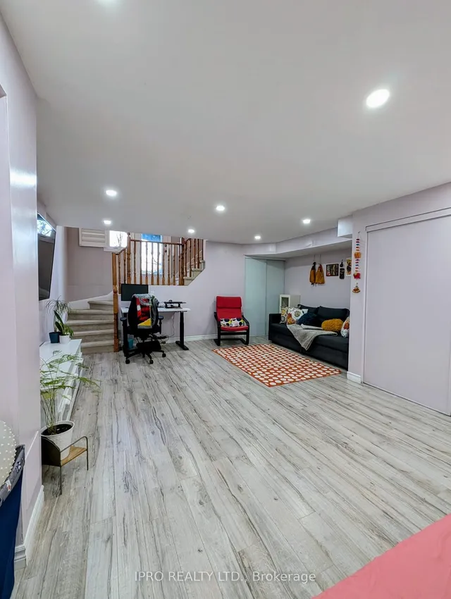 Additional image 27 of 7284 Bellshire Gate Unit 37