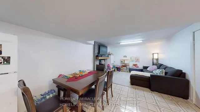 Additional image 35 of 7433 Sigsbee Dr