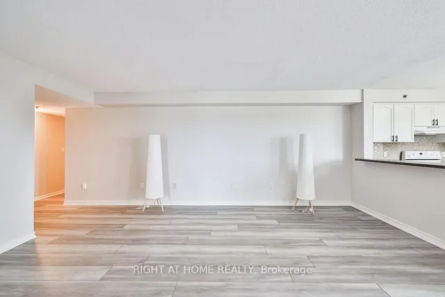 Additional image 15 of 4450 Fairview St Unit 402