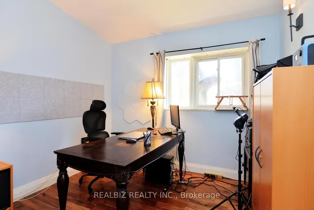 Additional image 24 of 7 Swallow Crt