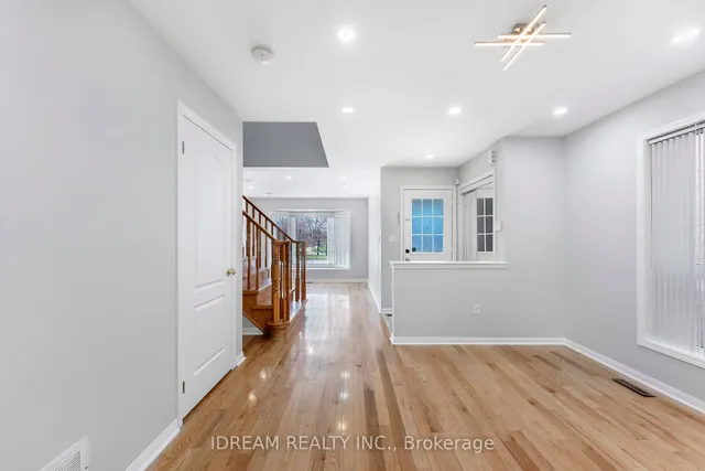 Additional image 13 of 82 Worthington Ave