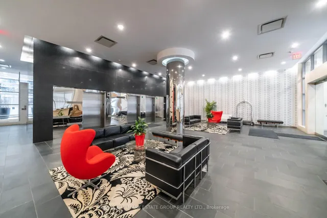 Additional image 28 of 59 East Liberty St Unit 401