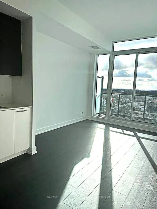 Additional image 12 of 215 Veterans Dr Unit 1202