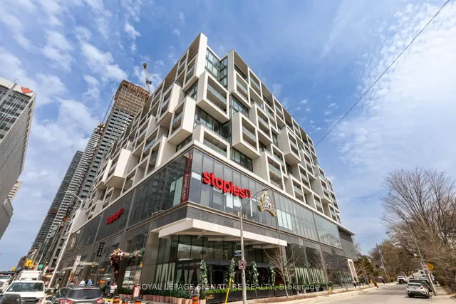 8 Hillsdale Ave Unit 737