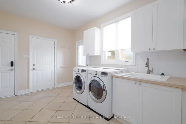 Additional image 3 of 11170 Menzies Crt