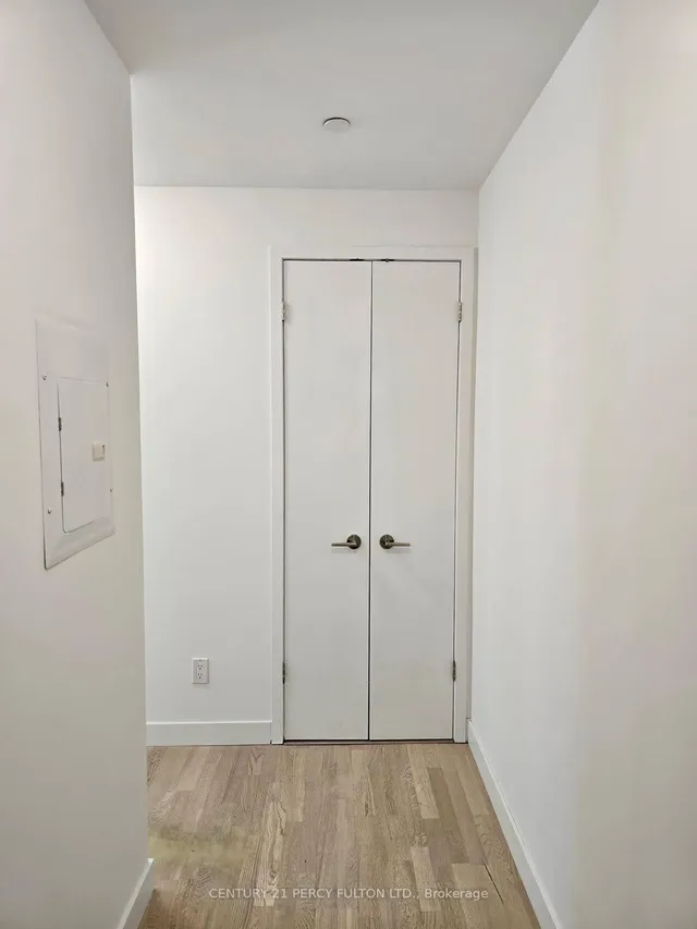 Additional image 20 of 560 King St Unit 213