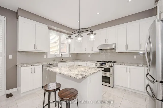 Additional image 10 of 64 Kalmia Rd