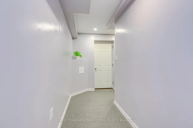 Additional image 36 of 70 Robertson Rd