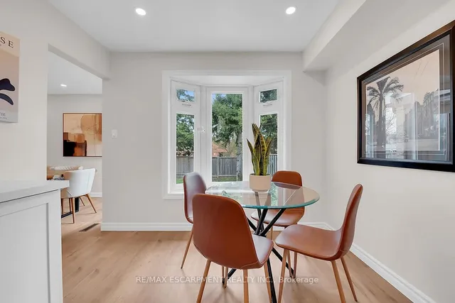 Additional image 11 of 129 Valley Stream Dr