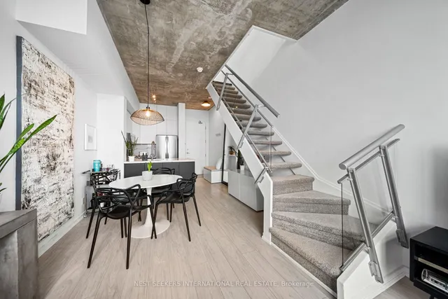 Additional image 5 of 388 Richmond St Unit 919